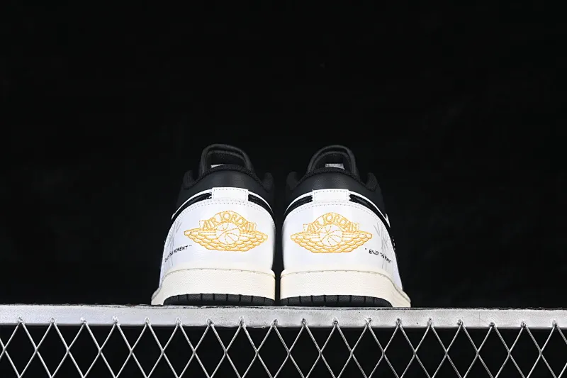 All Categories Air Jordan Jordan Series Basketball Shoes Air Jordan 1 Low Air Jordan 1 Low AJ1 Joe 1 Year of the Horse Limited Low-State Cultural Casual Shoes 553558-040